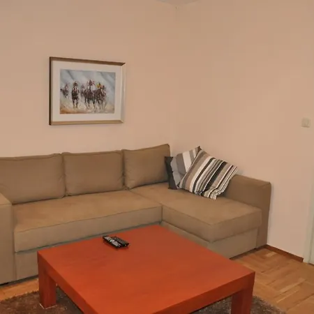 Apartments Sofia Apartment *
