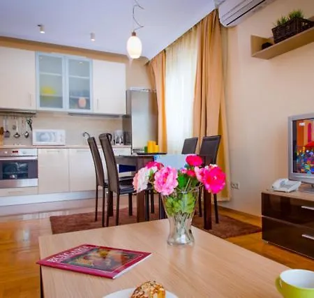 Apartments Sofia Apartment *
